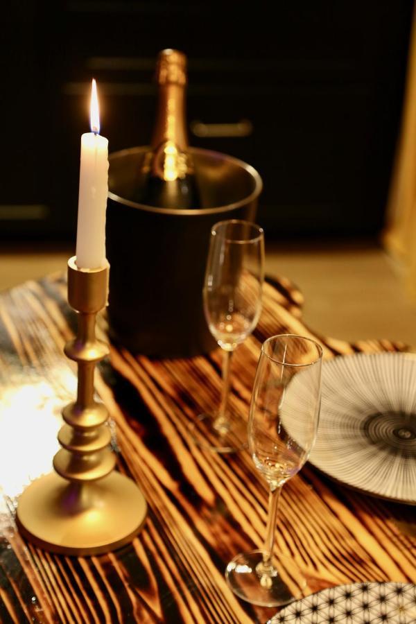 Love Room Gold - Les Delices Rooms Angers Exteriör bild